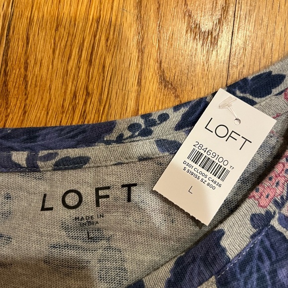 NEW WITH TAGS Loft Long Sleeve Tee - Picture 3 of 3